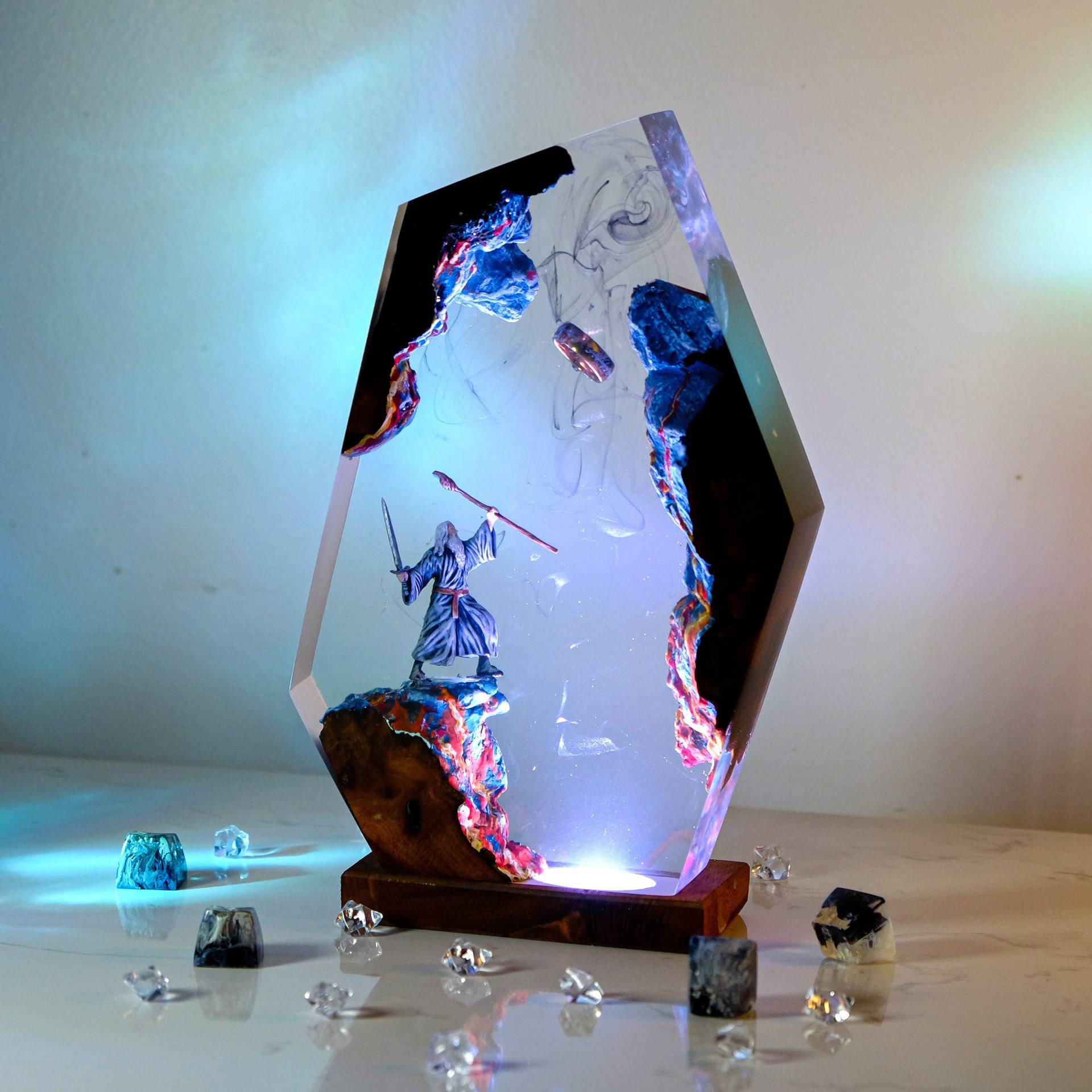 Lampu Resin Figur Adegan Film  - Wedding Zone ulasan dan harga